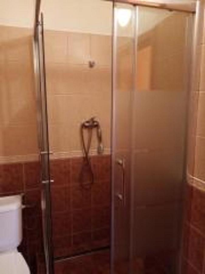 Hotel Hubert Nové Zámky Dış mekan fotoğraf